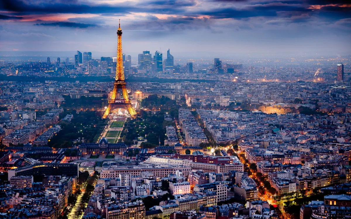 França-4k-viagens-passaporte-turismo-valores