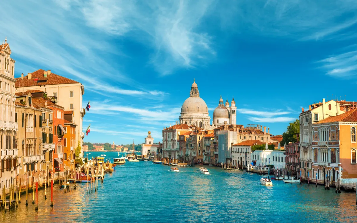 italia-pais-lugares-pontos-turisticos-documentacao-passaporte-viajando-para-italia-fotos
